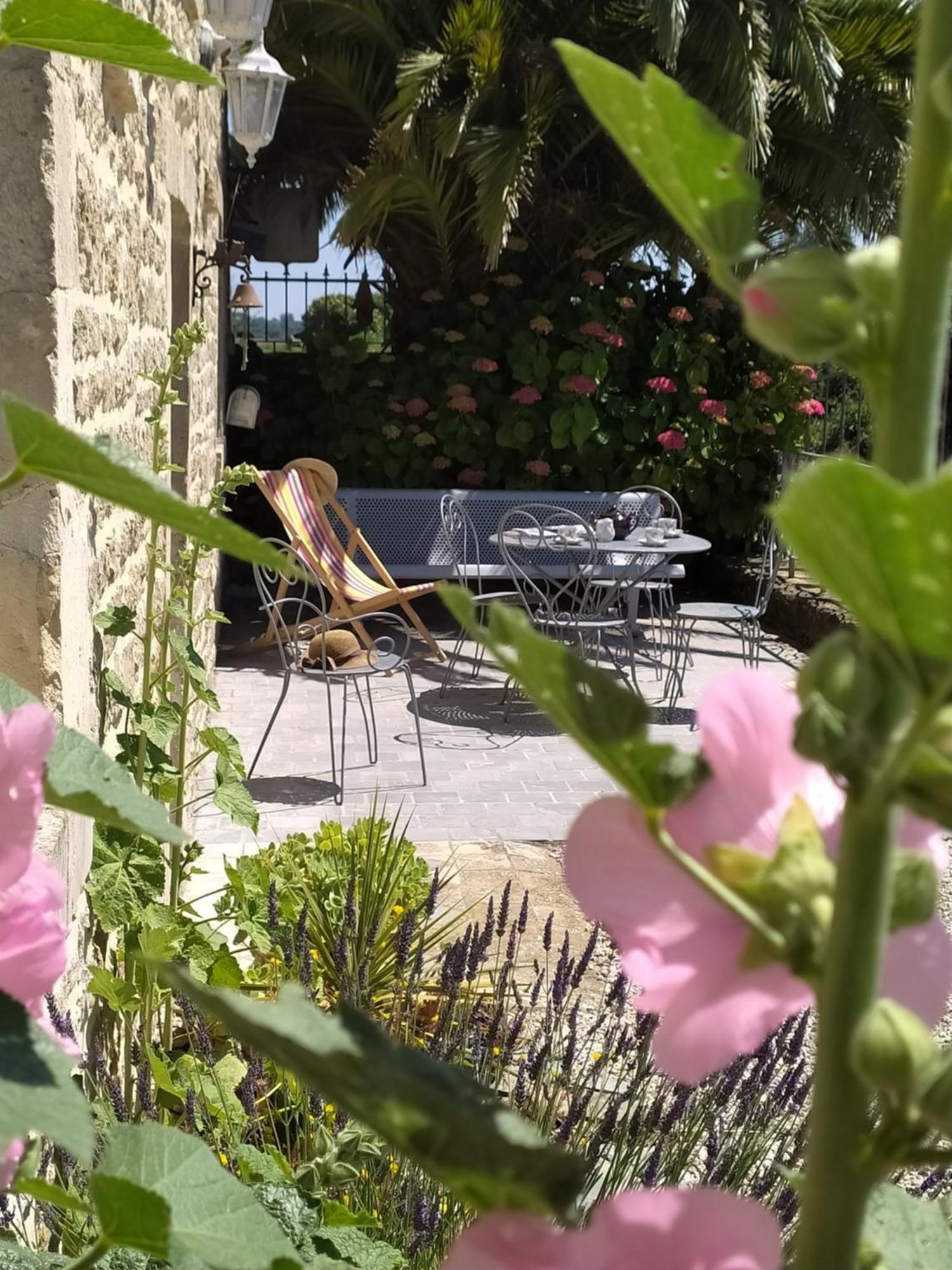 Gasthaus La Bourgetterie Fontenay-sur-Mer Exterior foto
